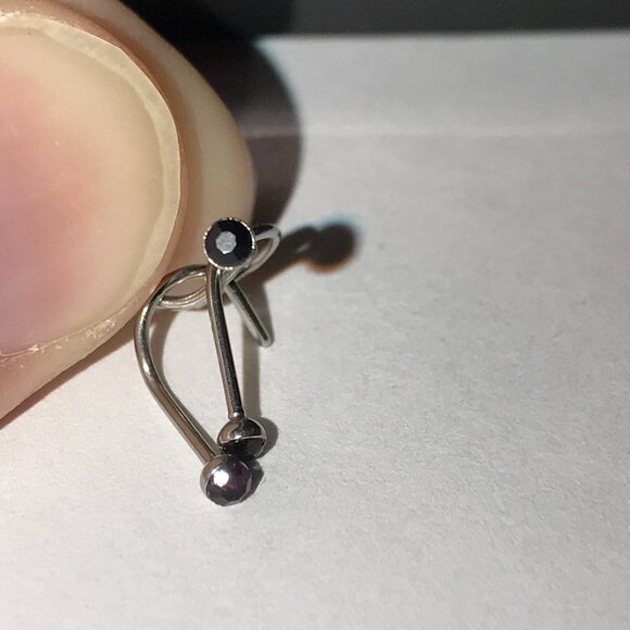 Black 22 Gauge Curved Nose Rings - Picture 1 of 3